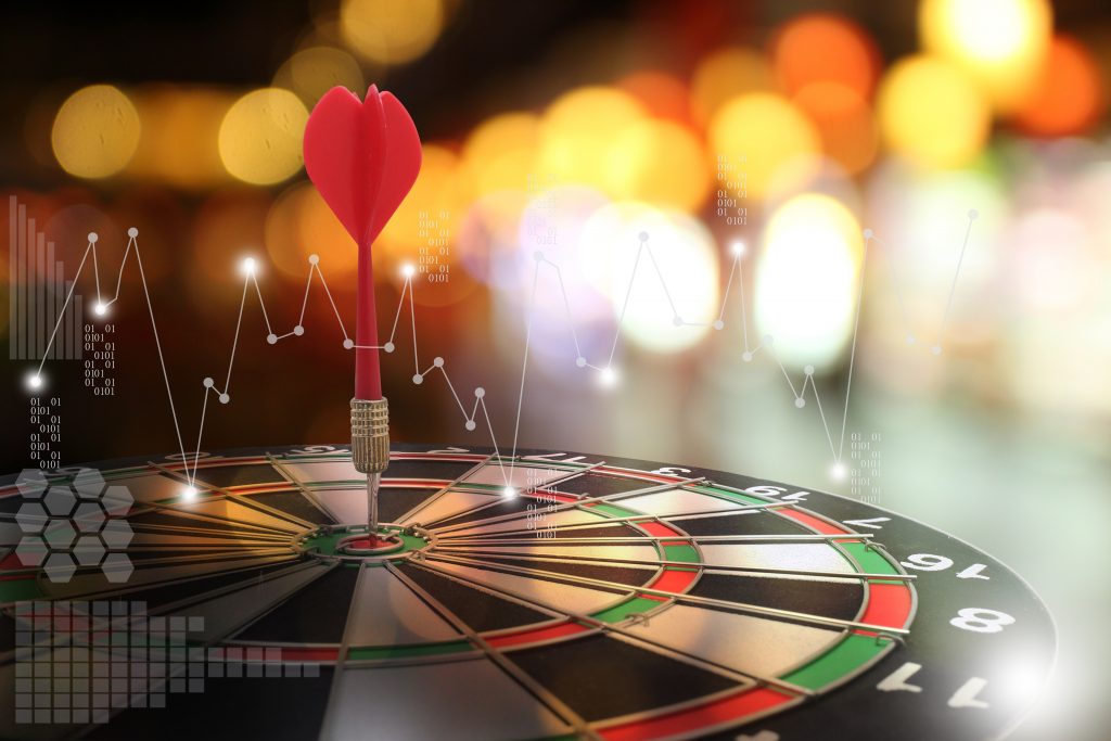 dart in dartboard, bullseye tech graphics