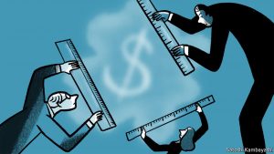 IIIsOJ3rgbneaRV Cartoon of people holding oversized rulers