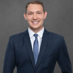 real estate agent devin tryan